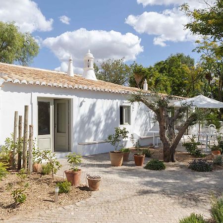 Amago Guesthouse Santa Bárbara de Nexe المظهر الخارجي الصورة